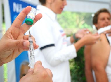 Mais de 33 milhões de pessoas foram vacinadas contra a gripe no país